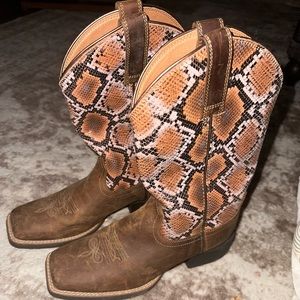 Ariat boots, with Animal skin look size 7.5